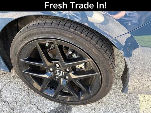 Used 2025 Honda Civic Sport image 6