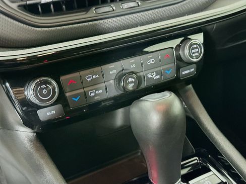 Certified 2025 Jeep Compass Trailhawk w/ Trailhawk Elite Group image 26