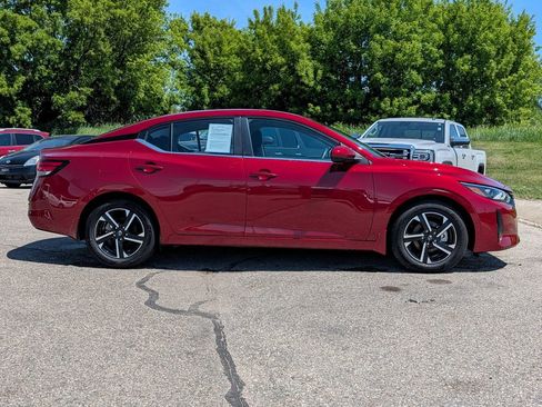 Used 2025 Nissan Sentra SV w/ All-Weather Package FWD image 8