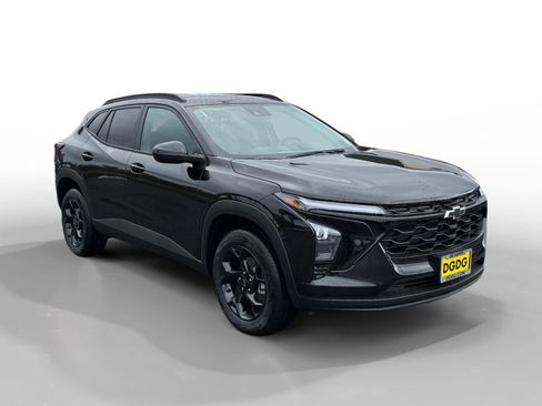 New 2026 Chevrolet Trax LT w/ Driver Confidence Package image 7