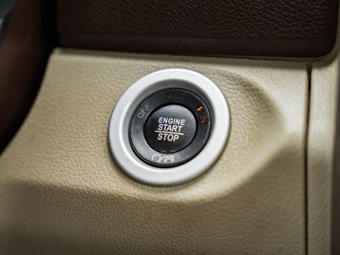 Used 2018 RAM 3500 Laramie Longhorn image 39