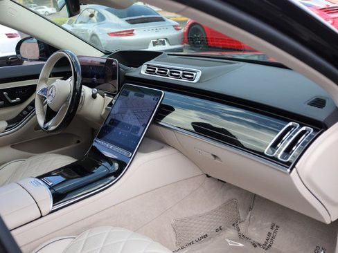 Used 2022 Mercedes-Benz S 580 4MATIC Sedan image 45