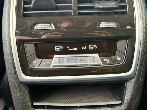 Certified 2024 BMW X7 xDrive40i image 22