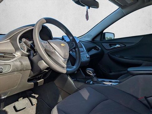 Used 2023 Chevrolet Malibu LT FWD image 9
