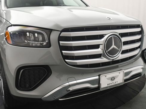 Used 2025 Mercedes-Benz GLS 450 4MATIC image 27