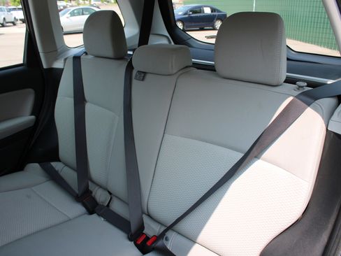 Used 2015 Subaru Forester 2.5i w/ Alloy Wheel Package image 18