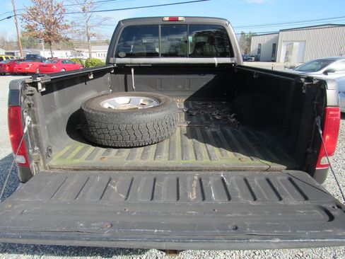 Used 2005 Ford F250 Lariat image 4