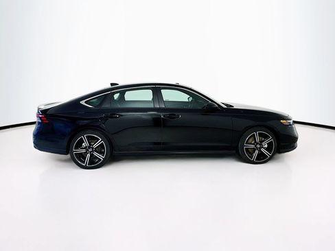 Used 2023 Honda Accord Sport image 9