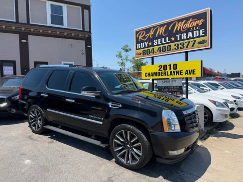 Used 2009 Cadillac Escalade AWD image 1
