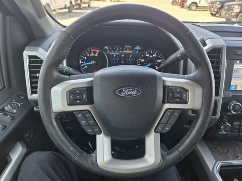 Certified 2019 Ford F250 Lariat w/ Lariat Ultimate Package image 8