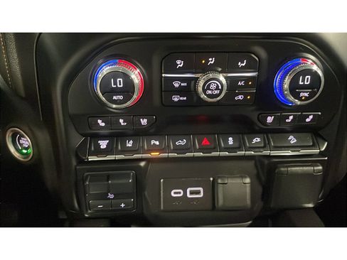 Used 2023 GMC Sierra 2500 AT4 w/ Driver Alert Package I AWD/4WD image 14