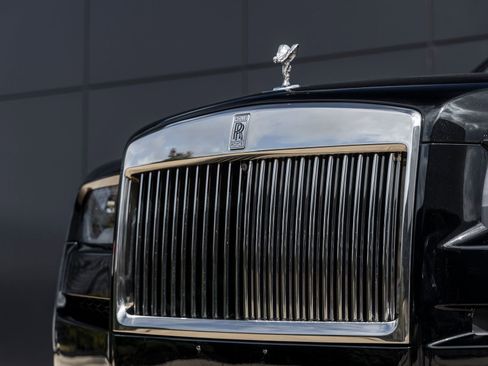 Used 2021 Rolls-Royce Cullinan image 17