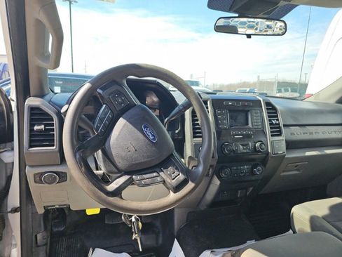 Used 2020 Ford F250 XL w/ Power Equipment Group AWD/4WD image 16