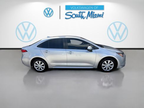 Used 2022 Toyota Corolla LE FWD image 8