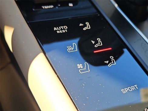 Certified 2023 Porsche Macan S image 22