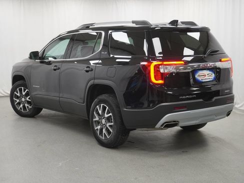 Used 2023 GMC Acadia SLE w/ Driver Convenience Package AWD/4WD image 3