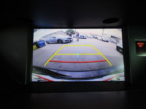 Used 2016 Lexus ES 350 w/ Premium Package w/Wood Trim FWD image 18