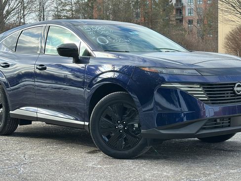 New 2025 Nissan Murano SV image 1