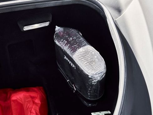 Used 2023 Ferrari F8 Tributo image 22