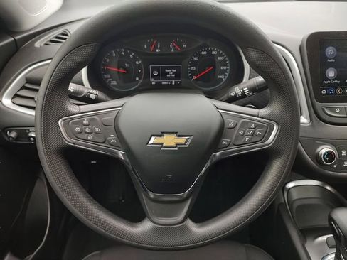Used 2023 Chevrolet Malibu LT FWD image 11