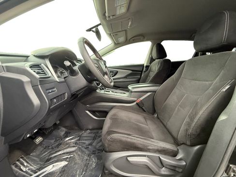 Used 2019 Nissan Murano S image 9