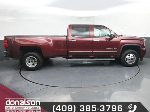 Used 2016 GMC Sierra 3500 Denali w/ Duramax Plus Package image 2