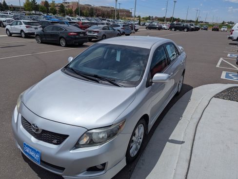 Used 2010 Toyota Corolla FWD image 8