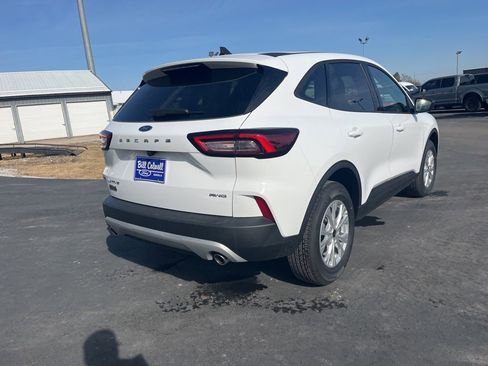 New 2026 Ford Escape Active image 3