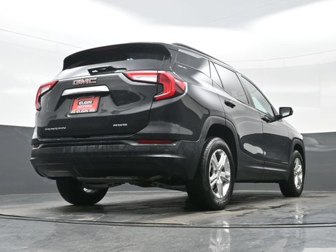 Used 2022 GMC Terrain SLE w/ Driver Convenience Package image 30