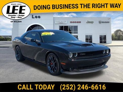 Certified 2023 Dodge Challenger R/T Scat Pack RWD image 1