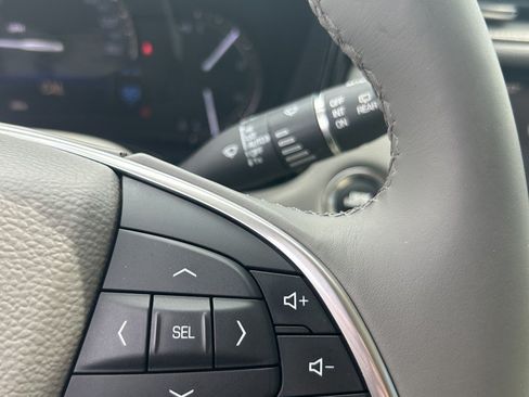 Used 2017 Cadillac XT5 Luxury w/ Driver Awareness Package AWD/4WD image 35