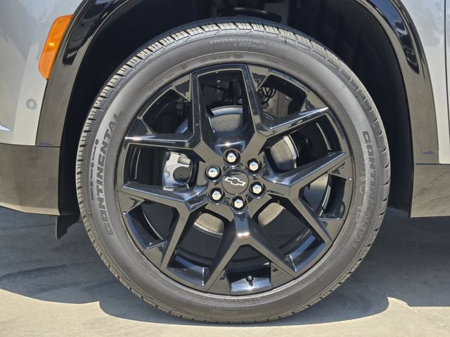 New 2026 Chevrolet Traverse RS w/ LPO, Floor Liner Package FWD image 8