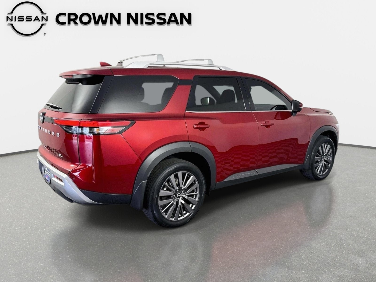 Used 2024 Nissan Pathfinder SL w/ SL Premium Package FWD image 5