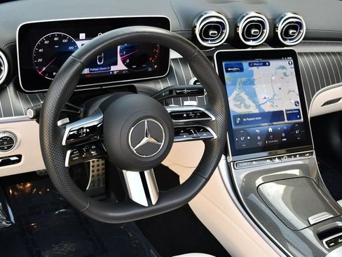 Used 2024 Mercedes-Benz CLE 300 4MATIC Cabriolet image 68