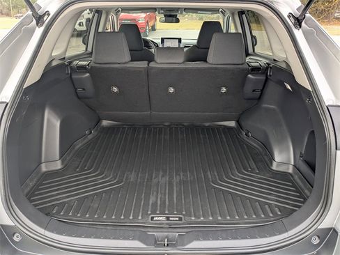 Used 2023 Toyota RAV4 LE image 13