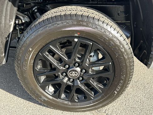 New 2026 Toyota Tundra Limited AWD/4WD image 6