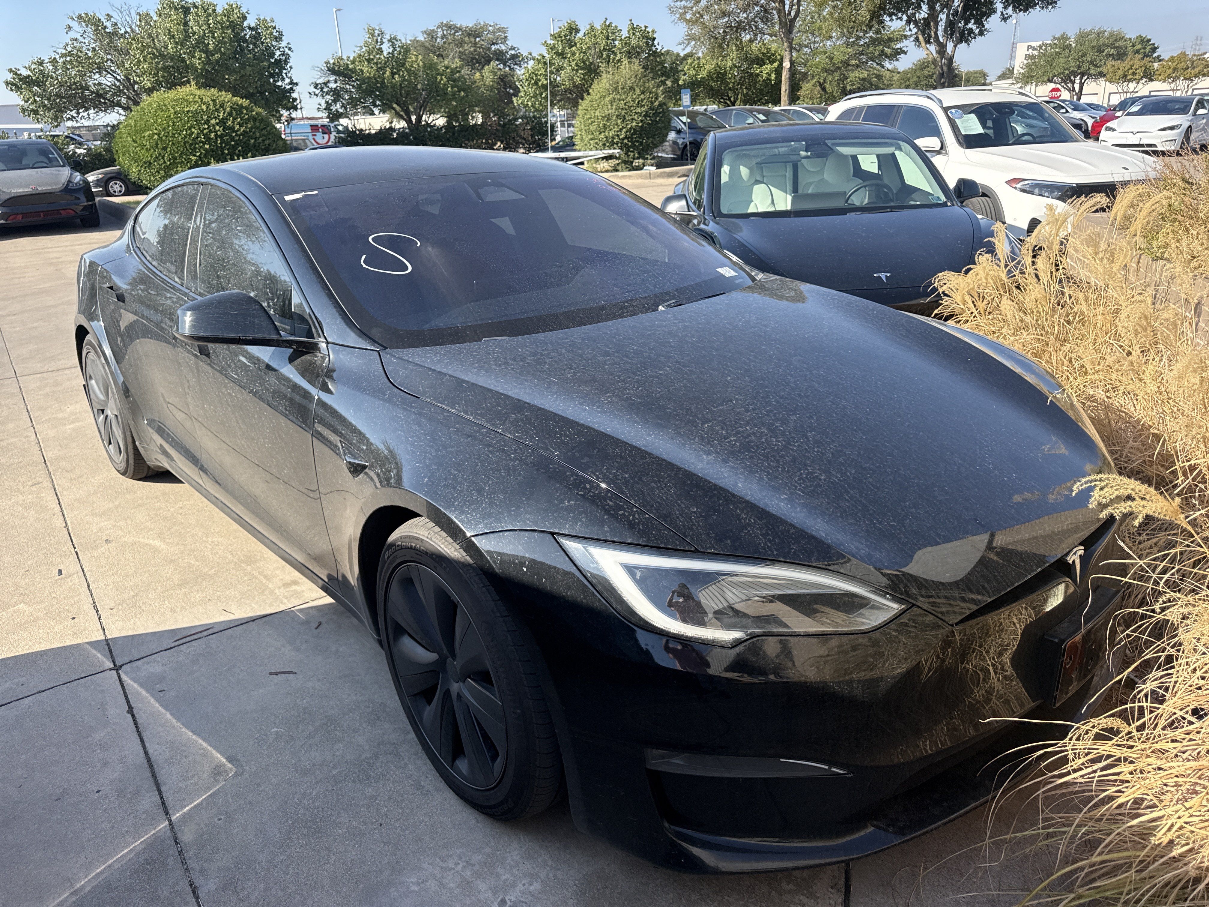Used 2023 Tesla Model S Standard Range AWD/4WD image 1