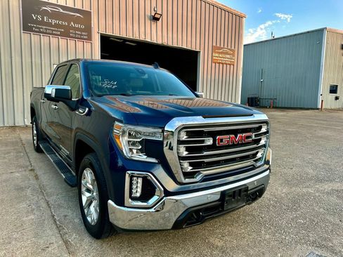 Used 2020 GMC Sierra 1500 SLT RWD image 9