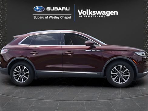 Used 2022 Lincoln Nautilus FWD w/ Premium Package image 9