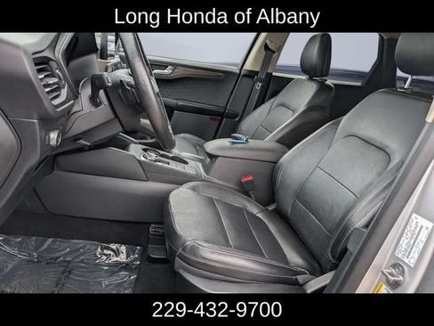 Used 2020 Ford Escape Titanium w/ Titanium Premium Package 2.0 AWD/4WD image 16