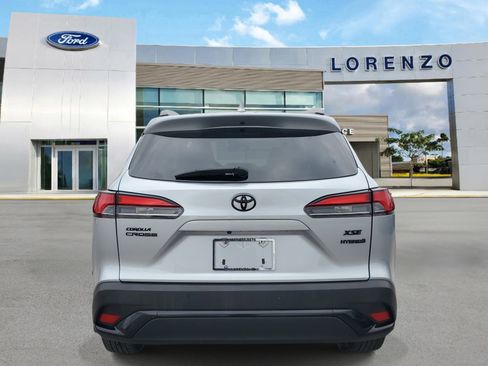 Used 2023 Toyota Corolla Cross AWD Hybrid w/ Convenience Package image 6