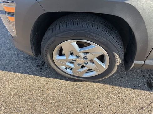 Certified 2026 Hyundai Kona SE image 32