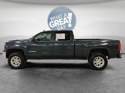 Used 2018 GMC Sierra 1500 SLE w/ Suspension Package, Off-Road AWD/4WD image 7