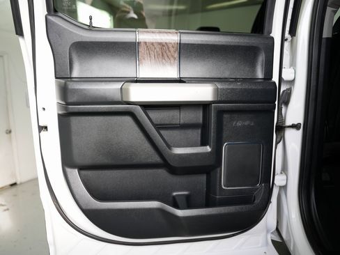 Used 2019 Ford F350 Lariat w/ Lariat Ultimate Package image 39