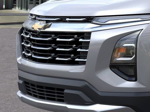 New 2027 Chevrolet Equinox LT FWD image 13