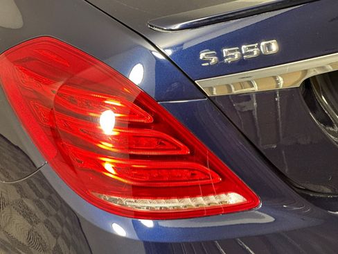 Used 2015 Mercedes-Benz S 550 Sedan image 26