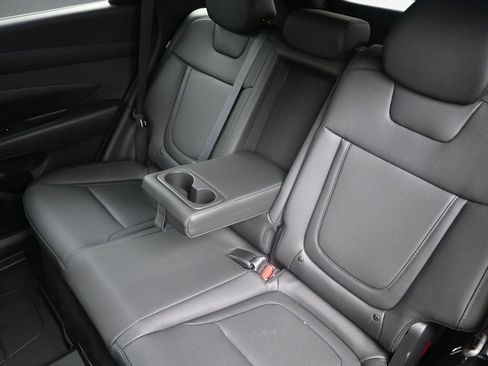 Certified 2025 Hyundai Tucson SEL AWD/4WD image 19