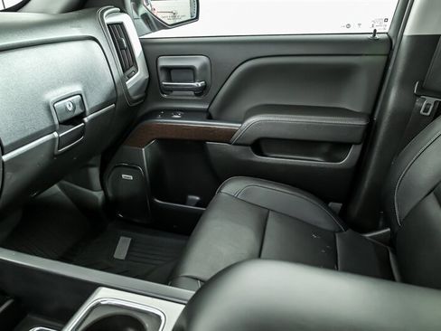 Used 2017 GMC Sierra 1500 SLT AWD/4WD image 29