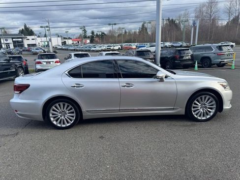 Used 2013 Lexus LS 460 AWD w/ Ultra Luxury Pkg image 6