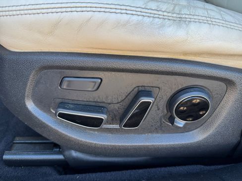 Used 2016 Hyundai Genesis 3.8 w/ Option Group 02 image 14